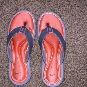 Nike comfort footbed
